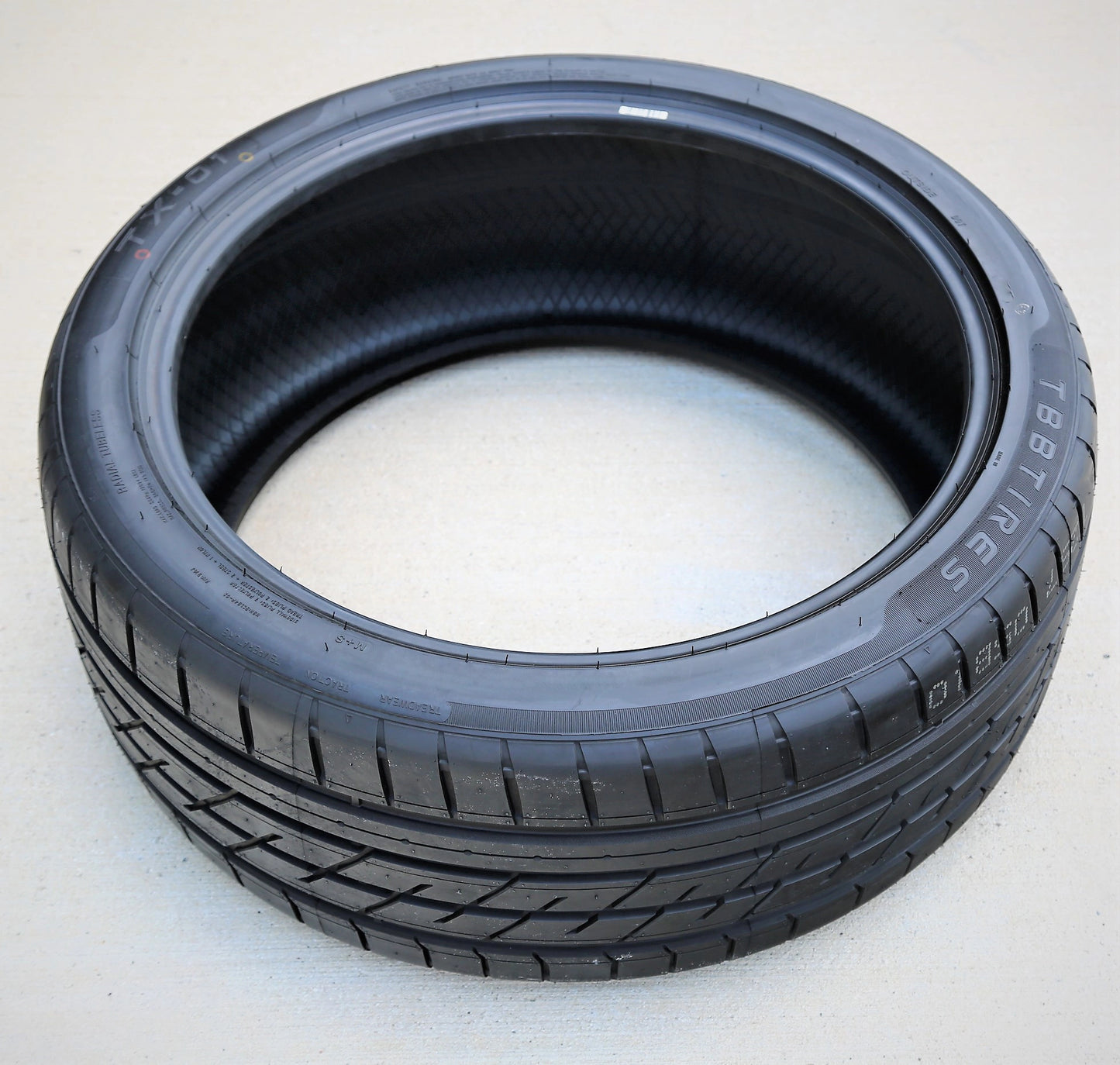 255/30ZR22 TBB tires TX-01 95Y XL - 840156400831